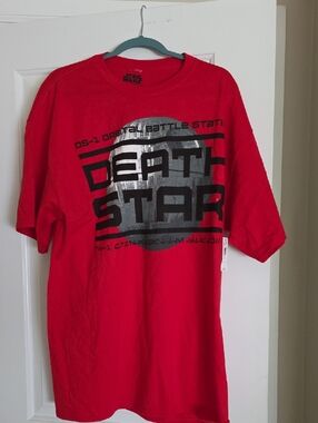 Star Wars Men’s Red Death Star Graphic Tee with Silver Print
